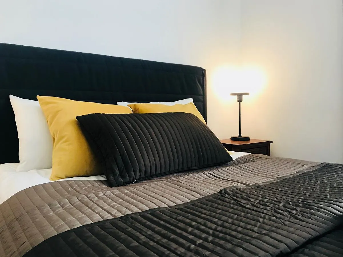 Amber Guest Rooms 크라쿠프 2*,  폴란드