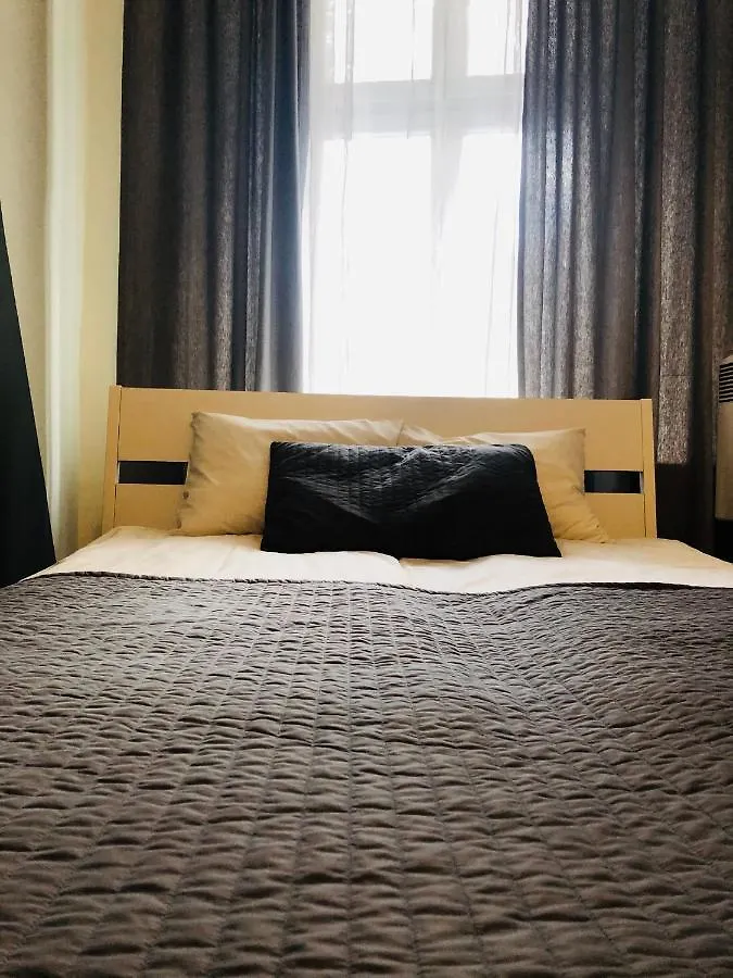 Amber Guest Rooms 크라쿠프 2*,